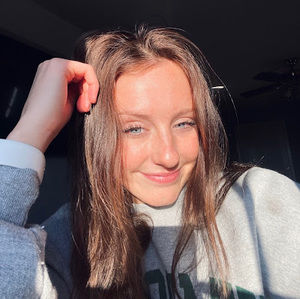 Meet your Posher, Chloe